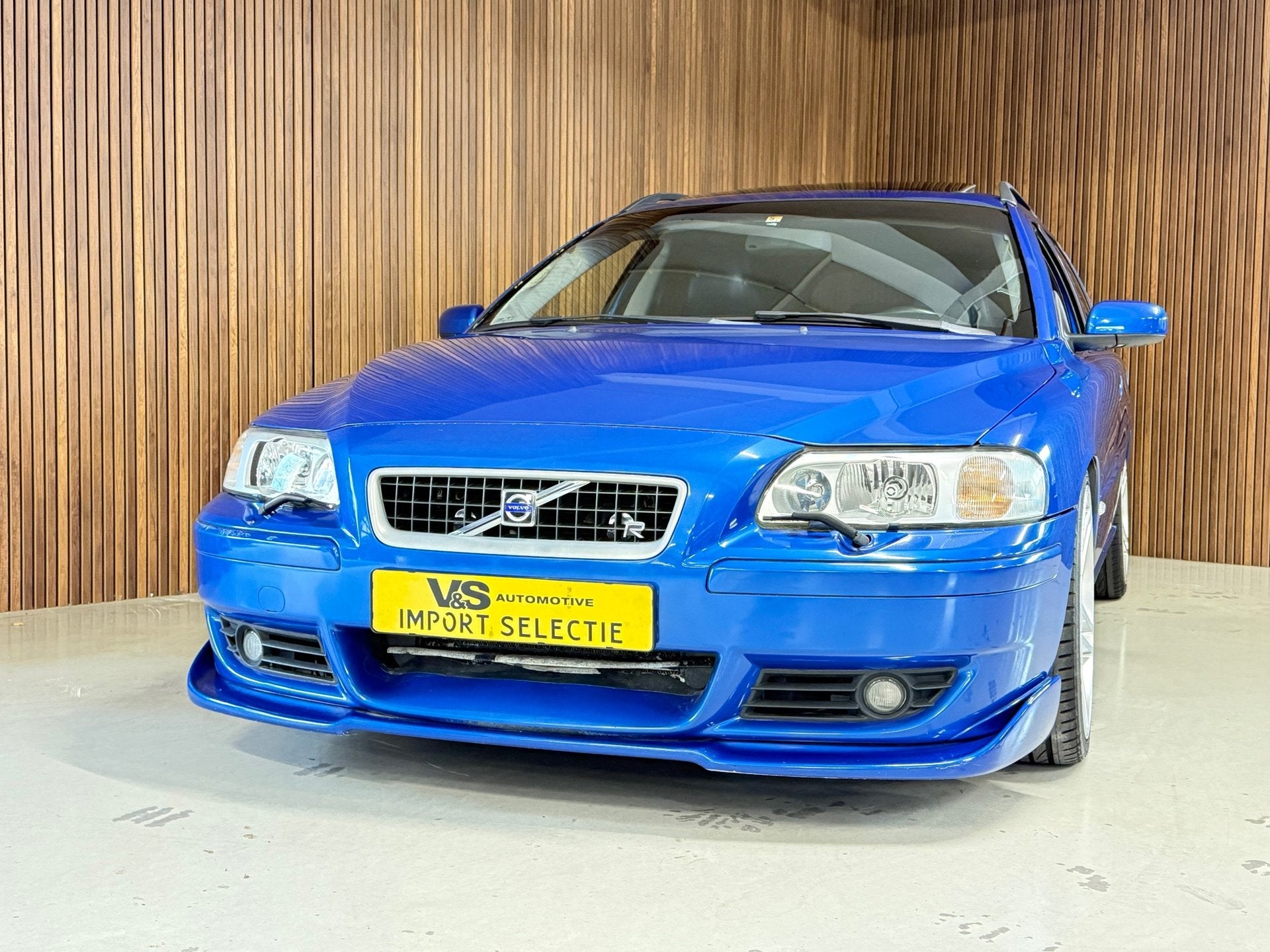 Volvo V70 2.5 R - Sonic Blue, Automaat, Gebruikt, Zwart, Automatische klimaatregeling