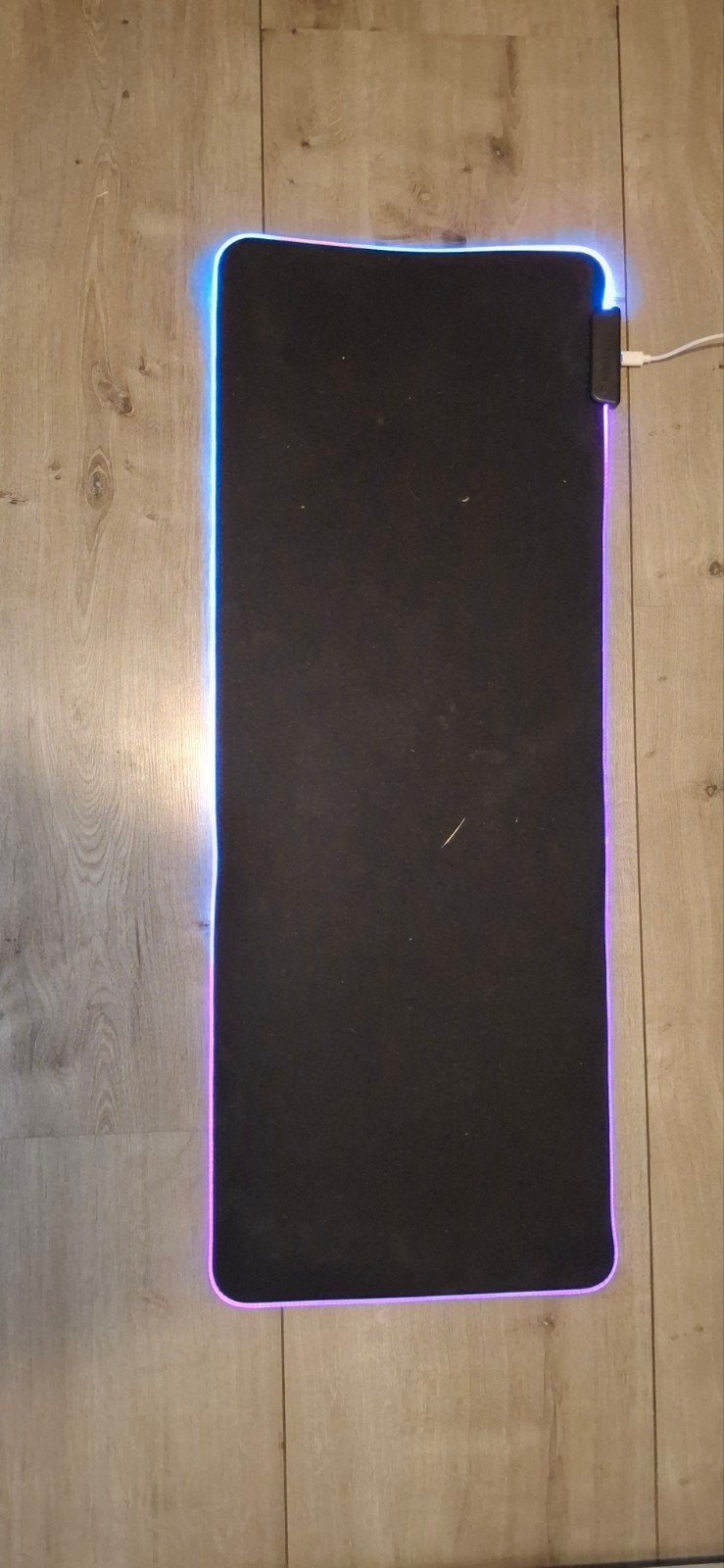 RGB Gaming Muismat - Groot Formaat met LED Verlichting, Ophalen of Verzenden, Gaming muismat, Zo goed als nieuw, Onbekend