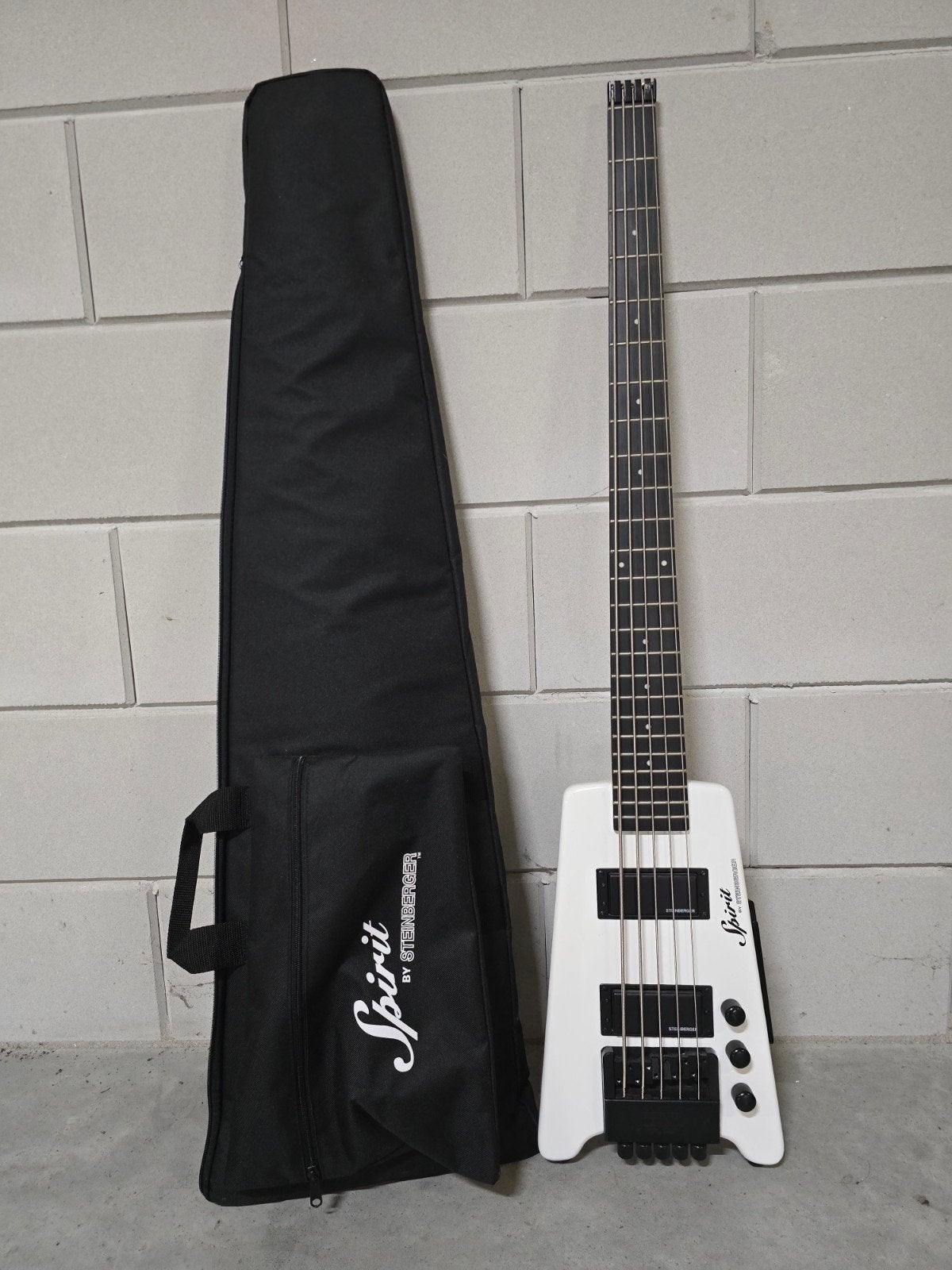 Spirit by Steinberger basgitaar met gigbag, Ophalen of Verzenden, Zo goed als nieuw, Elektrisch