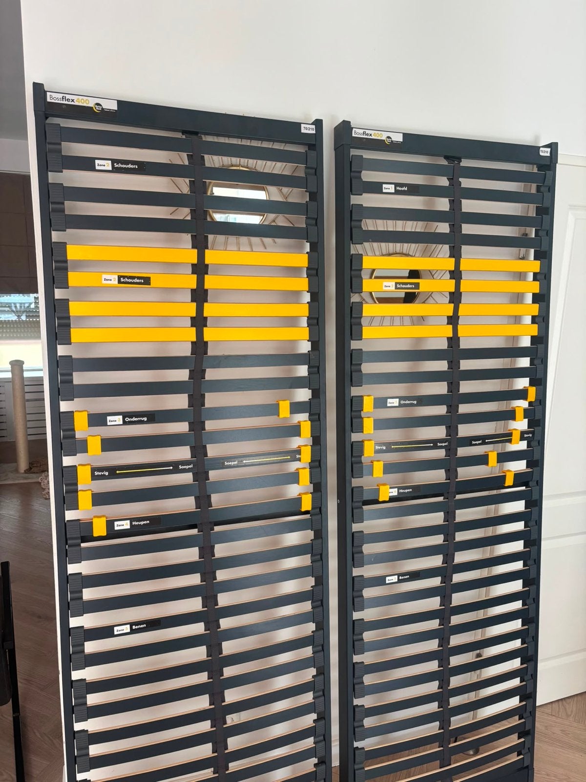 Twee lattenbodems Bossflex 400, twee stuks van 70 x 210 cm, 210 cm, Ophalen of Verzenden, Zo goed als nieuw, Bedbodem