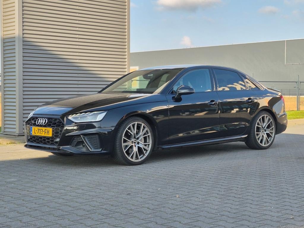 Audi A4 40 Tfsi Quattro 204pk Mhev S Tronic 2021 Zwart, Auto's, Automaat, Zwart, 4 cilinders, A4