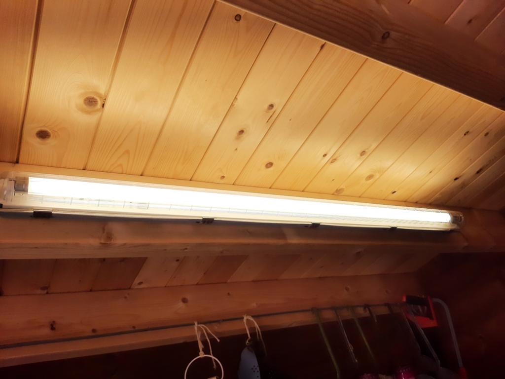 Armatuur met TL lamp z.g.a.n., Ophalen, Zo goed als nieuw