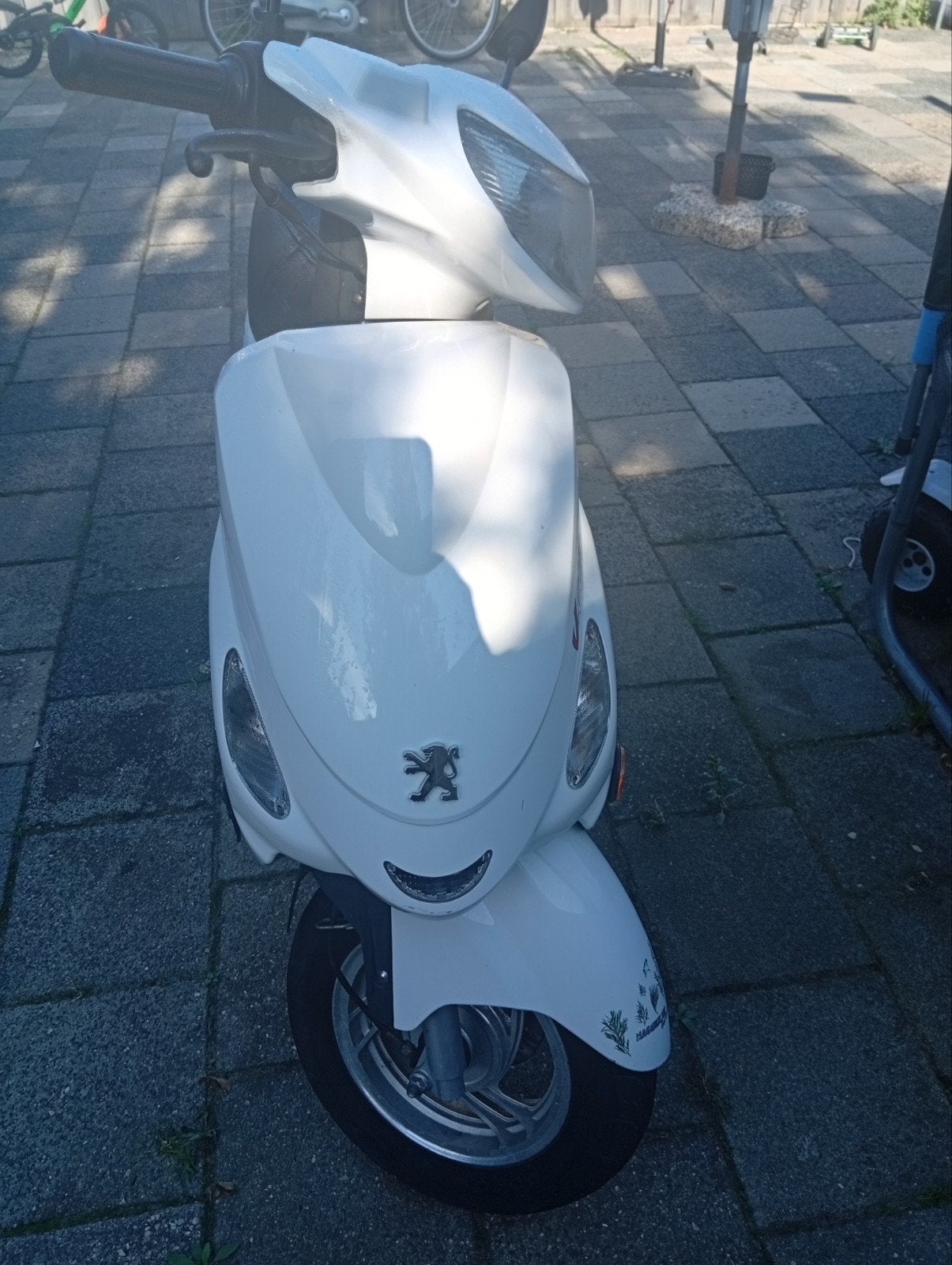 Peugeot V-Clic Scooter - Wit, Goed Onderhouden, Fietsen en Brommers, Ophalen, Gebruikt, Overige modellen, Benzine