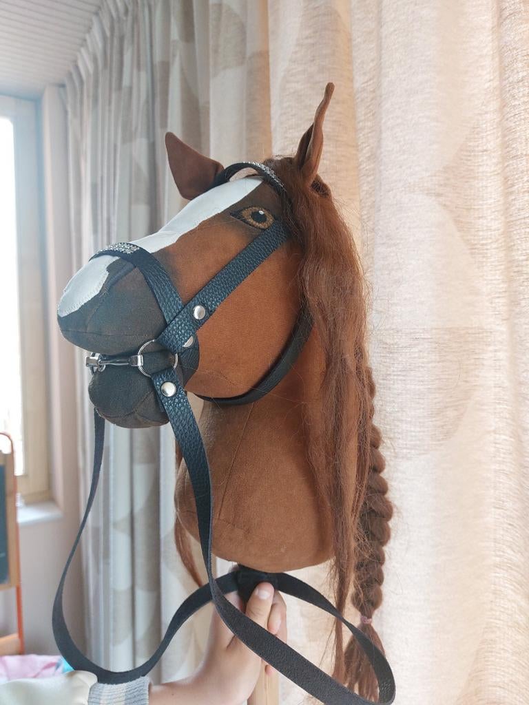 Hobby horse(bruin)met hoofdstel, Dieren en Toebehoren, Paarden en Pony's | Hoofdstellen en Tuigage, Western, Ophalen