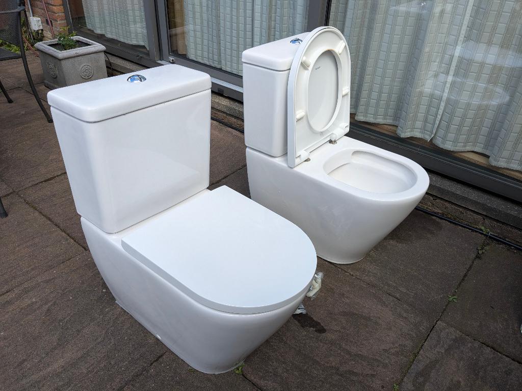 GRATIS Duoblok Duravit toilet 1, Ophalen, Gebruikt, Toilet