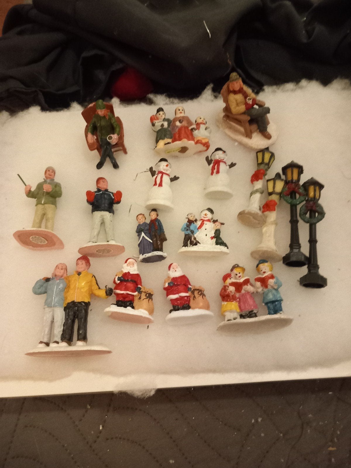 set miniatuur poppetjes kerstdorp, Ophalen of Verzenden