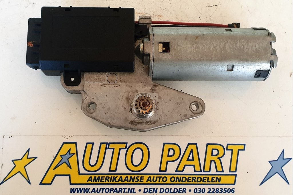 Chevrolet Tahoe sunroof motor 2000-2004, Gebruikt, Info@gm.com, Amerikaanse onderdelen, Ophalen of Verzenden