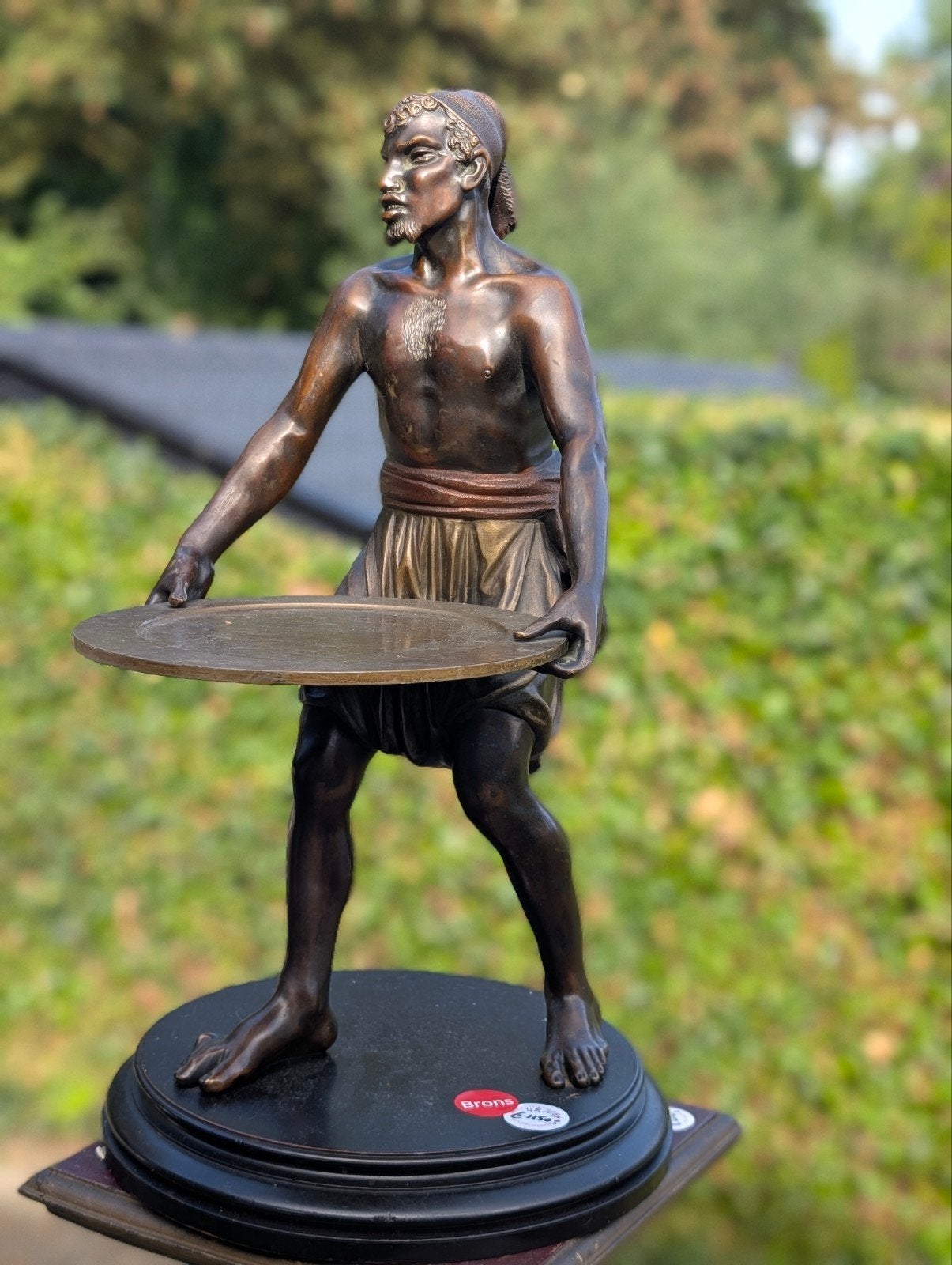antiek bronzen beeld. oosterse bediende 50 cm h. €1150., Ophalen