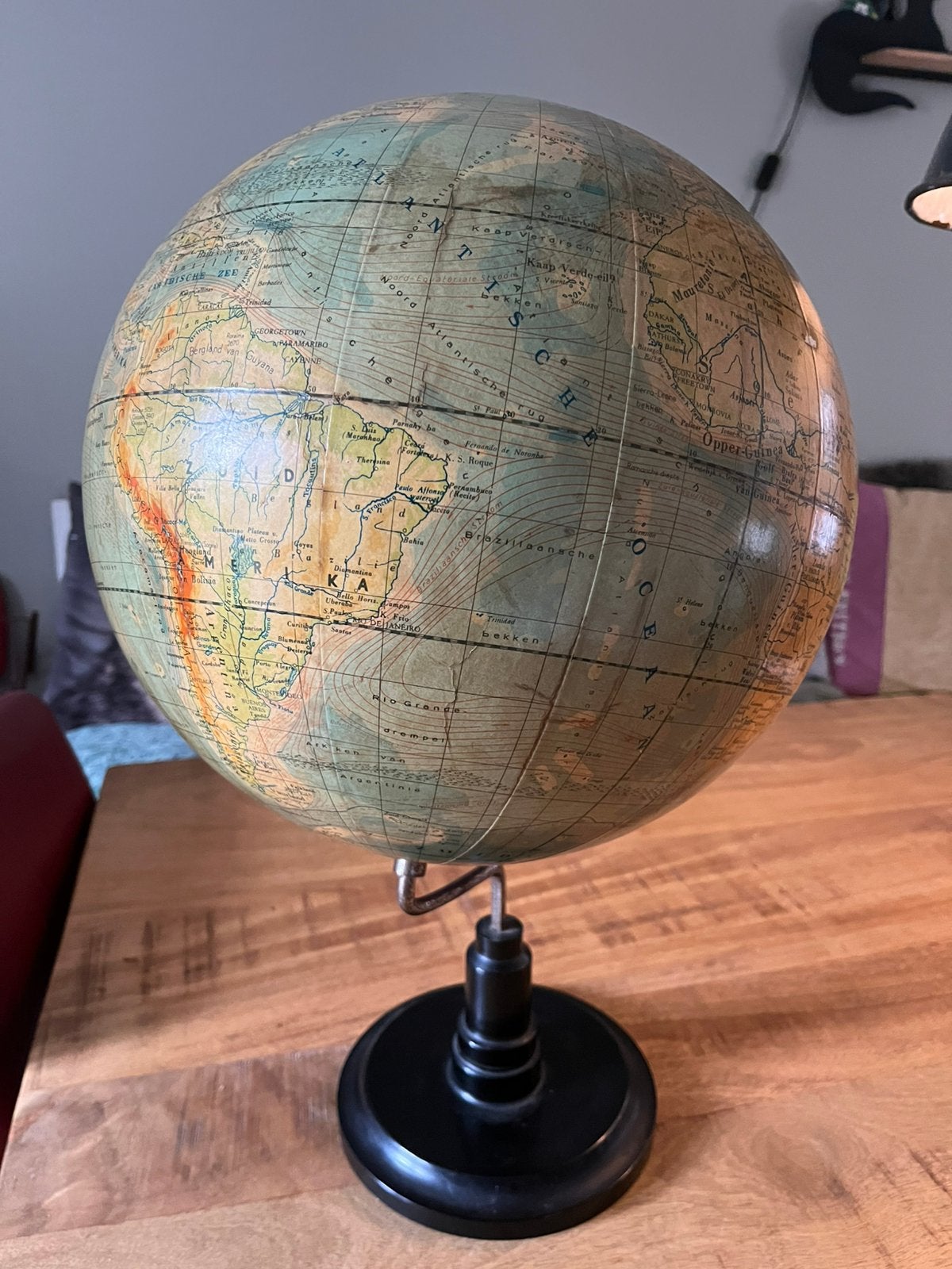Vintage globe wereldbol jaren 50, Ophalen of Verzenden, Zo goed als nieuw