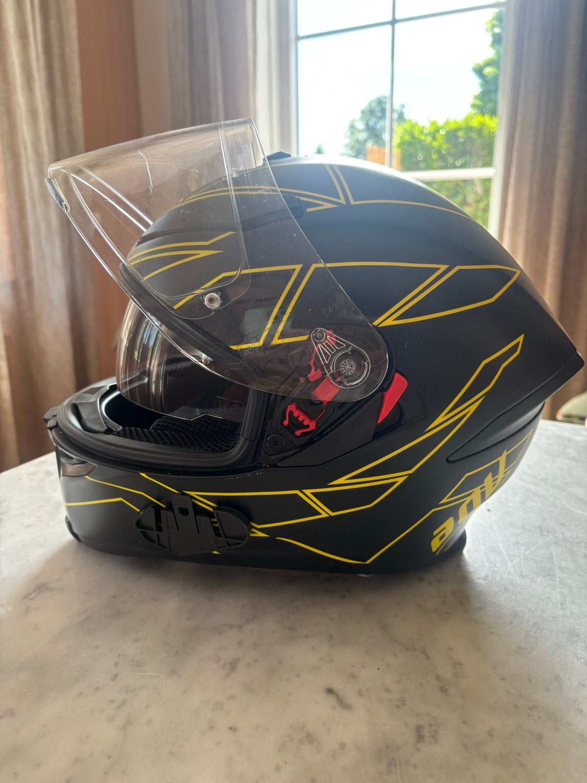 AGV Integraalhelm - Zwart/Geel Design, Motoren, Kleding | Motorhelmen, Dames, Integraalhelm, AGV, Tweedehands, Ophalen