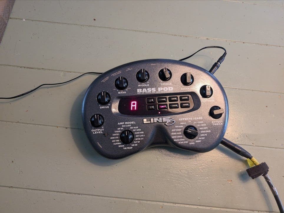 Line 6 Bass POD - Multi-effect processor voor basgitaar, Ophalen of Verzenden, Gebruikt, Multi-effect