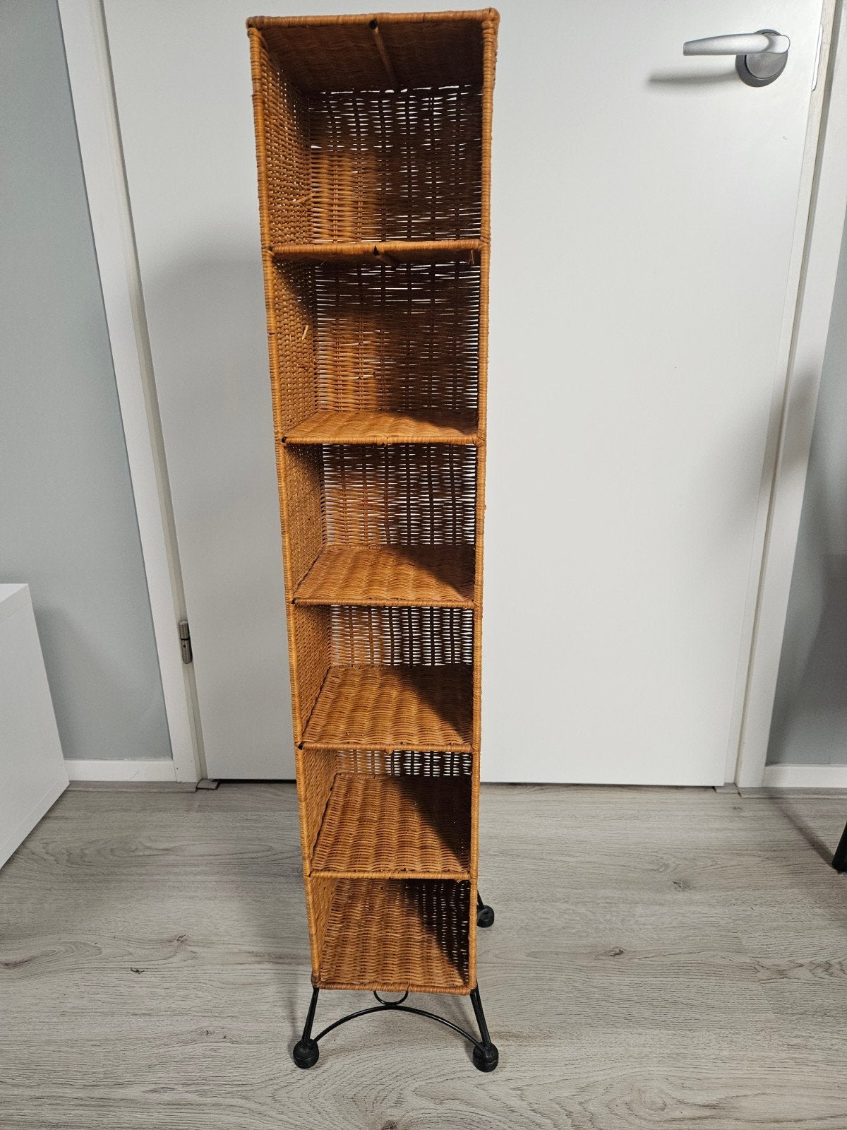 Rotan CD kast met 6 Vakken - Vintage Stijl, Met plank(en), Minder dan 50 cm, Gebruikt, 100 tot 150 cm