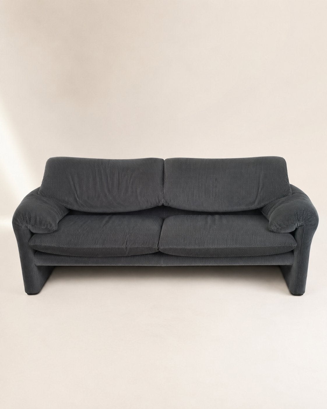 Vintage Cassina Maralunga 2-zits bank – Italië jaren 70/80, Gebruikt, 150 tot 200 cm, Tweepersoons, 75 tot 100 cm