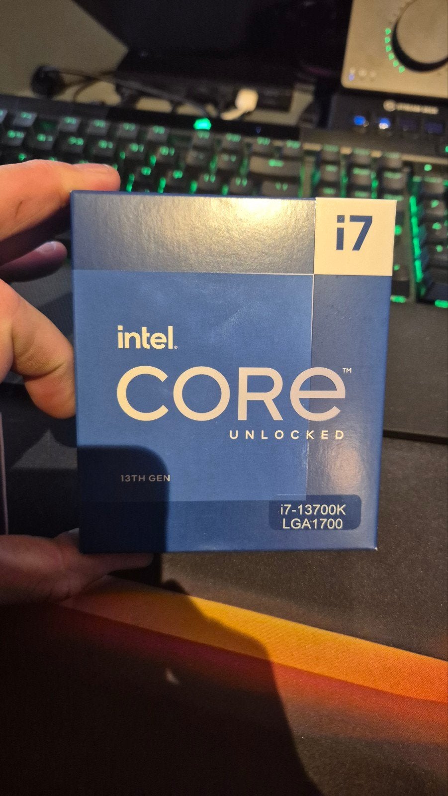 Gloednieuwe Intel i7 13700K Processor - Met Garantie, LGA1700, Nieuw, Ophalen of Verzenden, 16-core