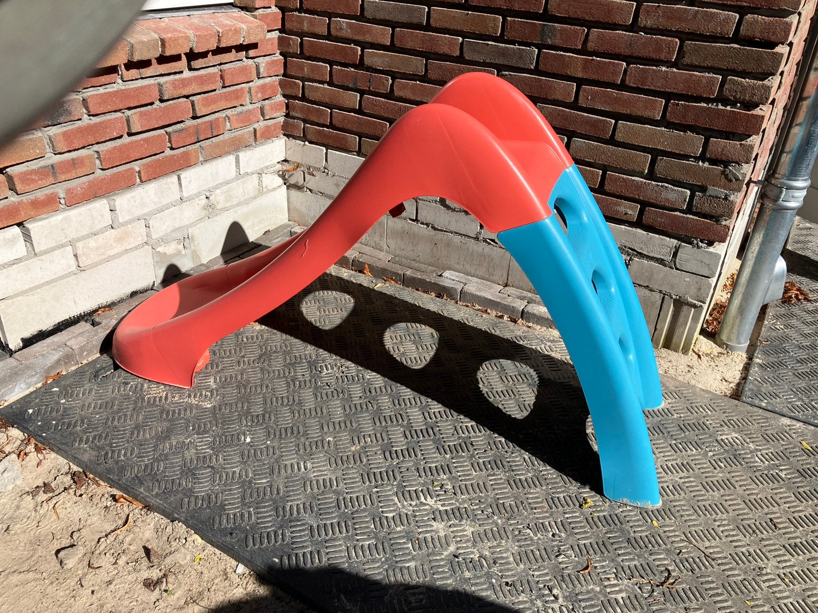 Glijbaan - voor een kleinigheidje, Ophalen, Zo goed als nieuw, Glijbaan