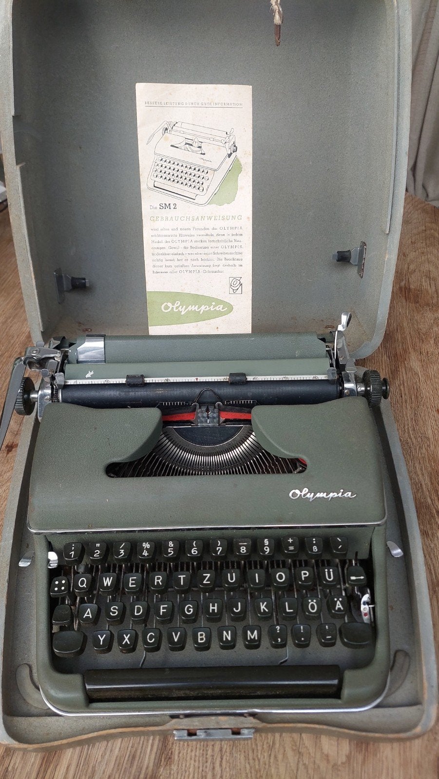 vintage olympia typemachine type SM2 igs jaren 50 inc koffer, Ophalen of Verzenden, Gebruikt