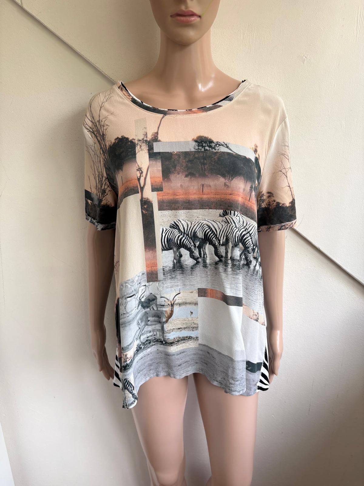 Marc Cain zijden shirt top maat L N6 pastel print zebra, Overige kleuren, Maat 42/44 (L), Ophalen of Verzenden, Zo goed als nieuw