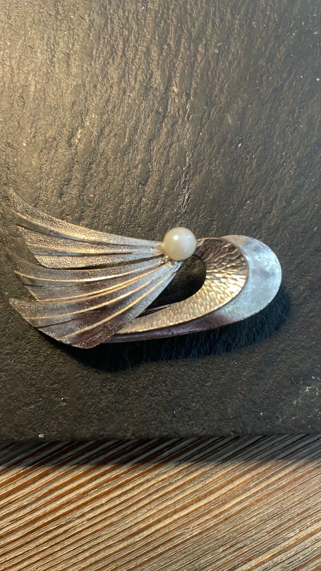 Vintage broche, Overige materialen, Ophalen of Verzenden, Zo goed als nieuw, Met parel