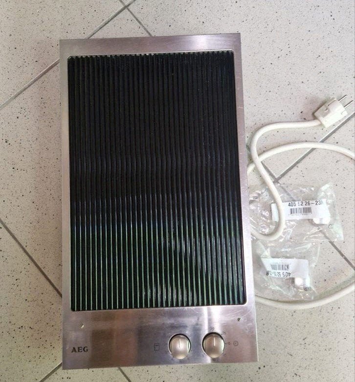 AEG Inbouw Grillplaat - Elektrisch - HG3100, Gebruikt, Minder dan 85 cm, Verzenden, Grill