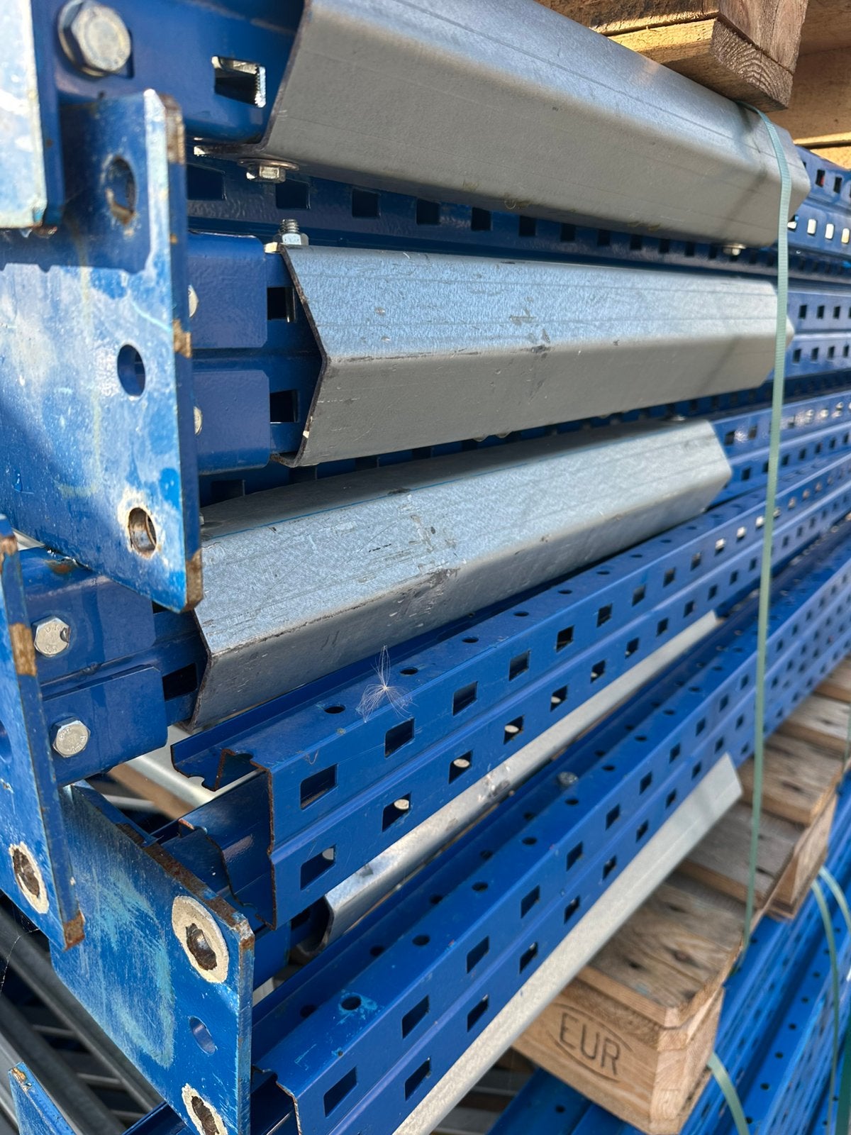 Pallet stelling esmena, Ophalen