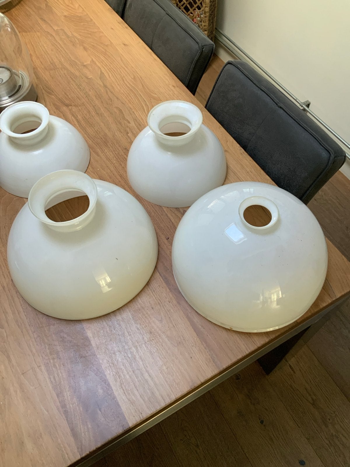 Set van 4 witte glazen lampenkappen, Huis en Inrichting, Gebruikt, Overige typen, Wit, Rond