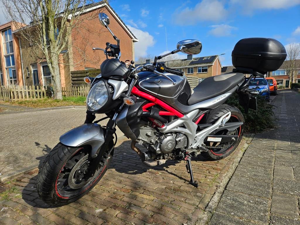 Super nette Suzuki Gladius, Motoren, Particulier