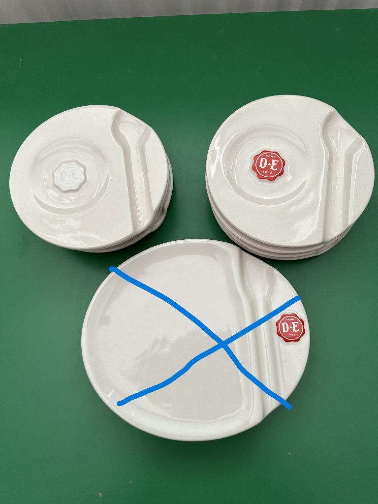 Douwe Egberts schoteltjes met uitsparing, Ophalen of Verzenden, Zo goed als nieuw, Overige stijlen, Kop(pen) en/of Schotel(s)