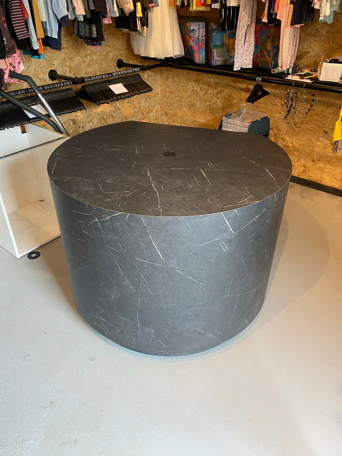Moderne Toonbank met Opbergruimte - Ideaal voor Winkel, Ophalen, 100 tot 150 cm, 75 cm of meer, ?