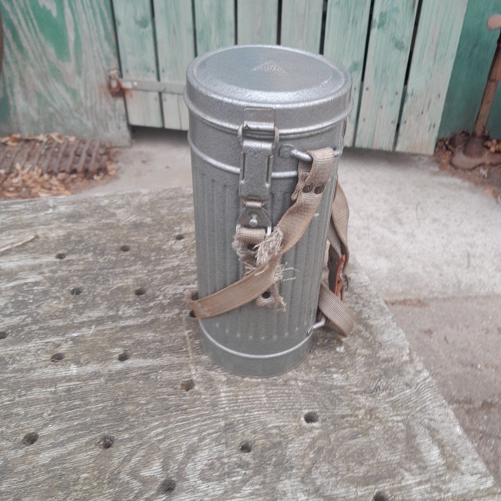 Duits gasmasker en gasmaskerbus  Auer Berlin, Ophalen of Verzenden, Landmacht, Duitsland, Overige typen