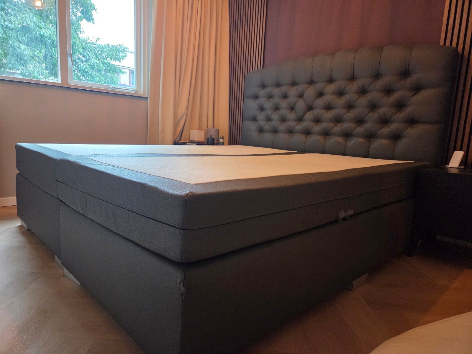 Grote Boxpring 200220cm incl matrassen, topper en hoofdbord, Ophalen, Gebruikt, Tweepersoons, Overige maten
