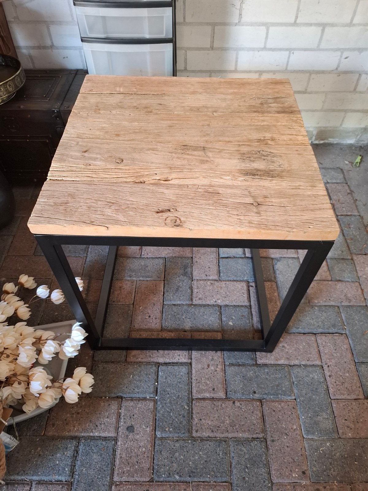 Industriële bankje met houten zitting en metalen frame, Zwart, Ophalen of Verzenden, Zo goed als nieuw, Industrieel