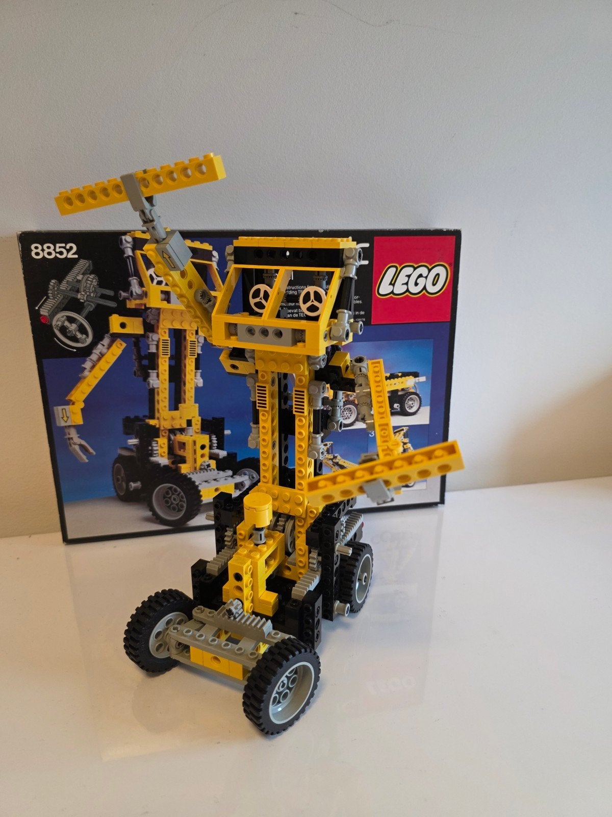 LEGO Technic 8852 Robot /Vrachtwagen (1987), Compleet, Lego, Ophalen of Verzenden, Zo goed als nieuw