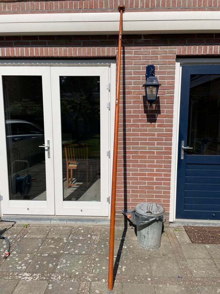Teakhouten Vlaggenstok. 3 meter.kan in tuin of aan huis, Doe-het-zelf en Verbouw, Rolluiken, Ophalen, Bruin, 200 cm of meer, Minder dan 100 cm