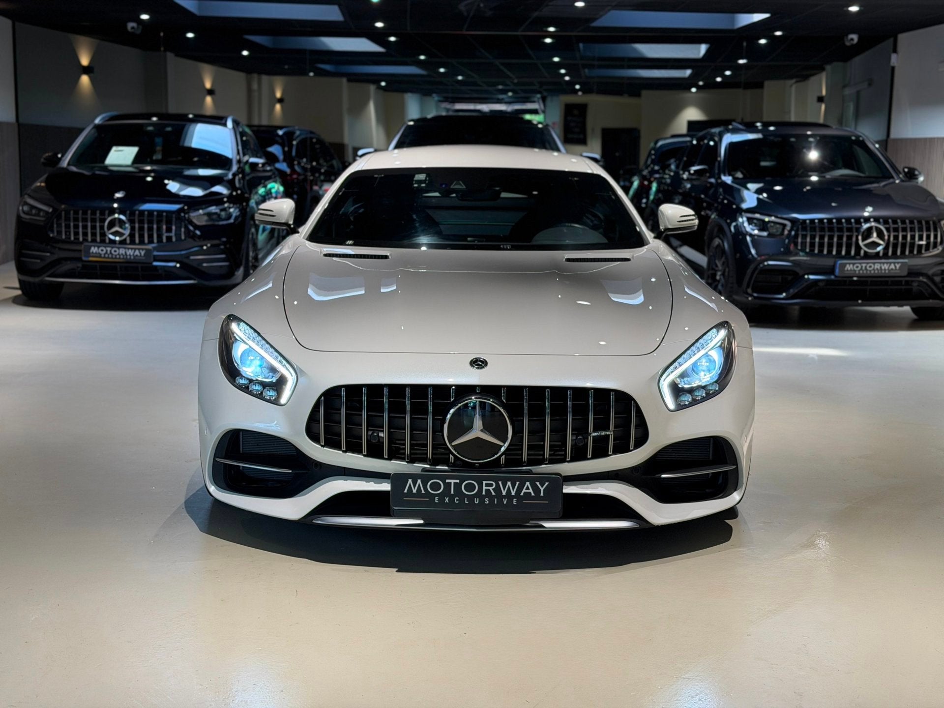 Mercedes-Benz AMG GT 4.0 S|V8|Camera|Navi|Memory|Leder, Auto's, Mercedes-Benz, Automaat, Achterwielaandrijving, Gebruikt, Wit