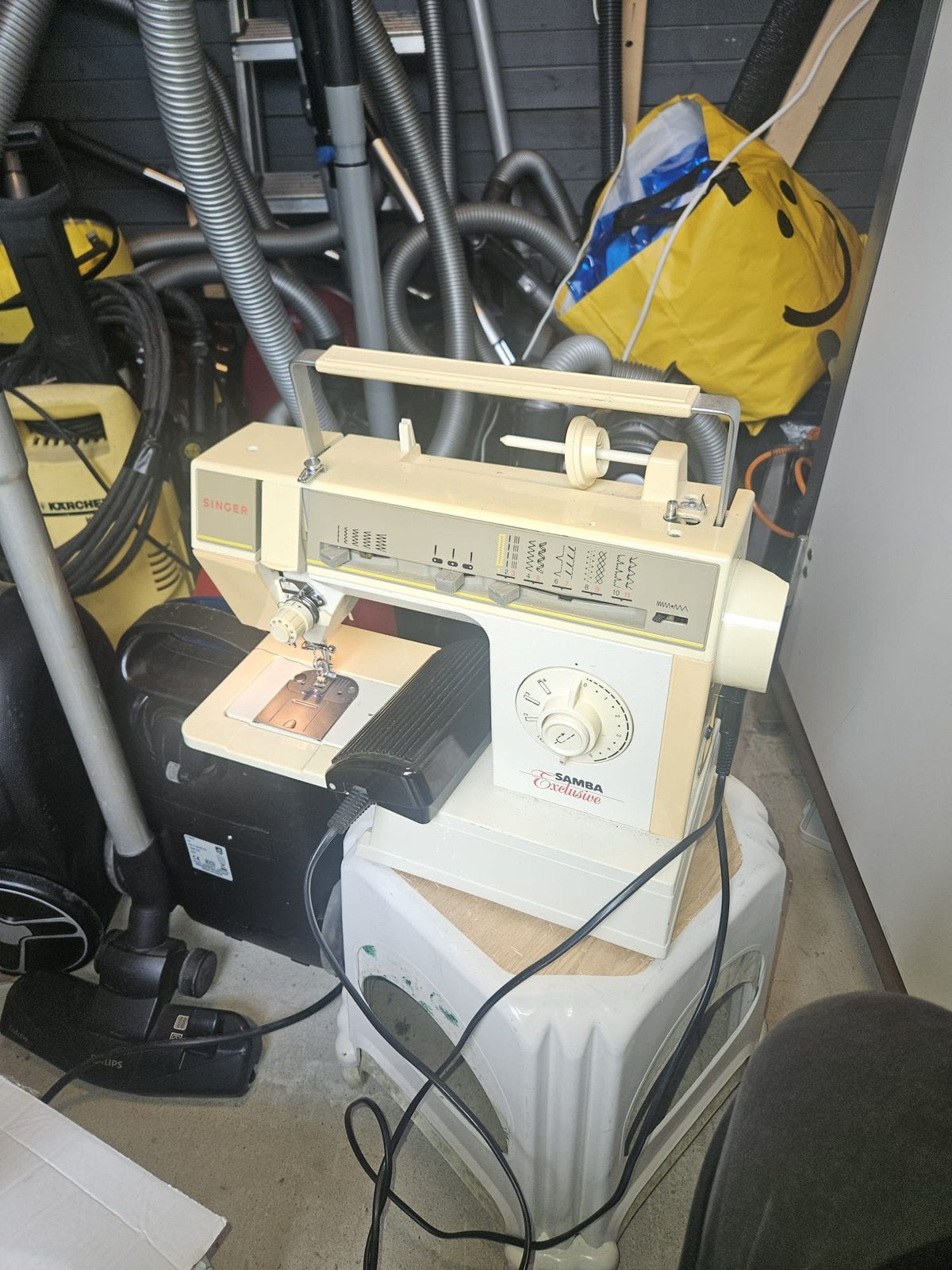Naaimachine - Singer, Hobby en Vrije tijd, Naaimachines en Toebehoren, Ophalen, Gebruikt