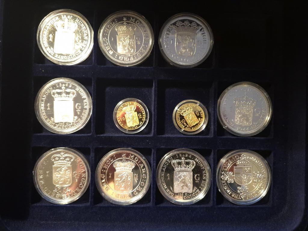 11 zilveren replicas 1 en 10 gulden munten incl certificaten, Vóór koninkrijk, Setje, Zilver, Overige waardes