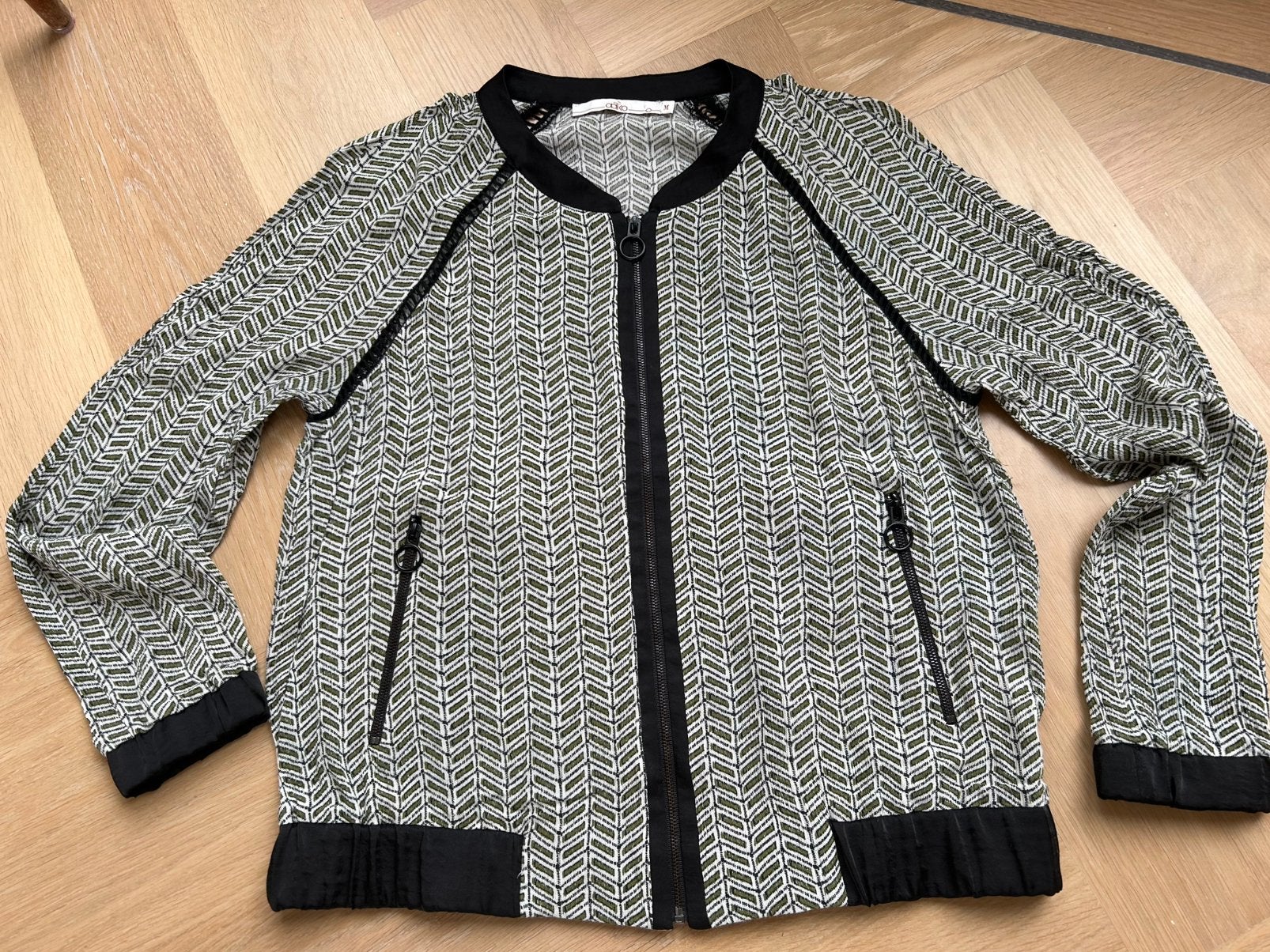 SALE: Aaiko blouse, vest, jasje maat M/L, Ophalen, Zo goed als nieuw, Maat 38/40 (M), Lange mouw