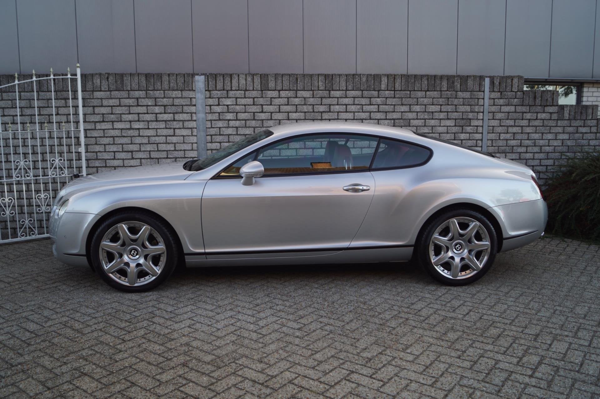 Bentley Continental GT 6.0 W12 Coupe Autom Leder Sportst Sto, Auto's, Bentley, Automaat, Gebruikt, Traction-control, 12 cilinders