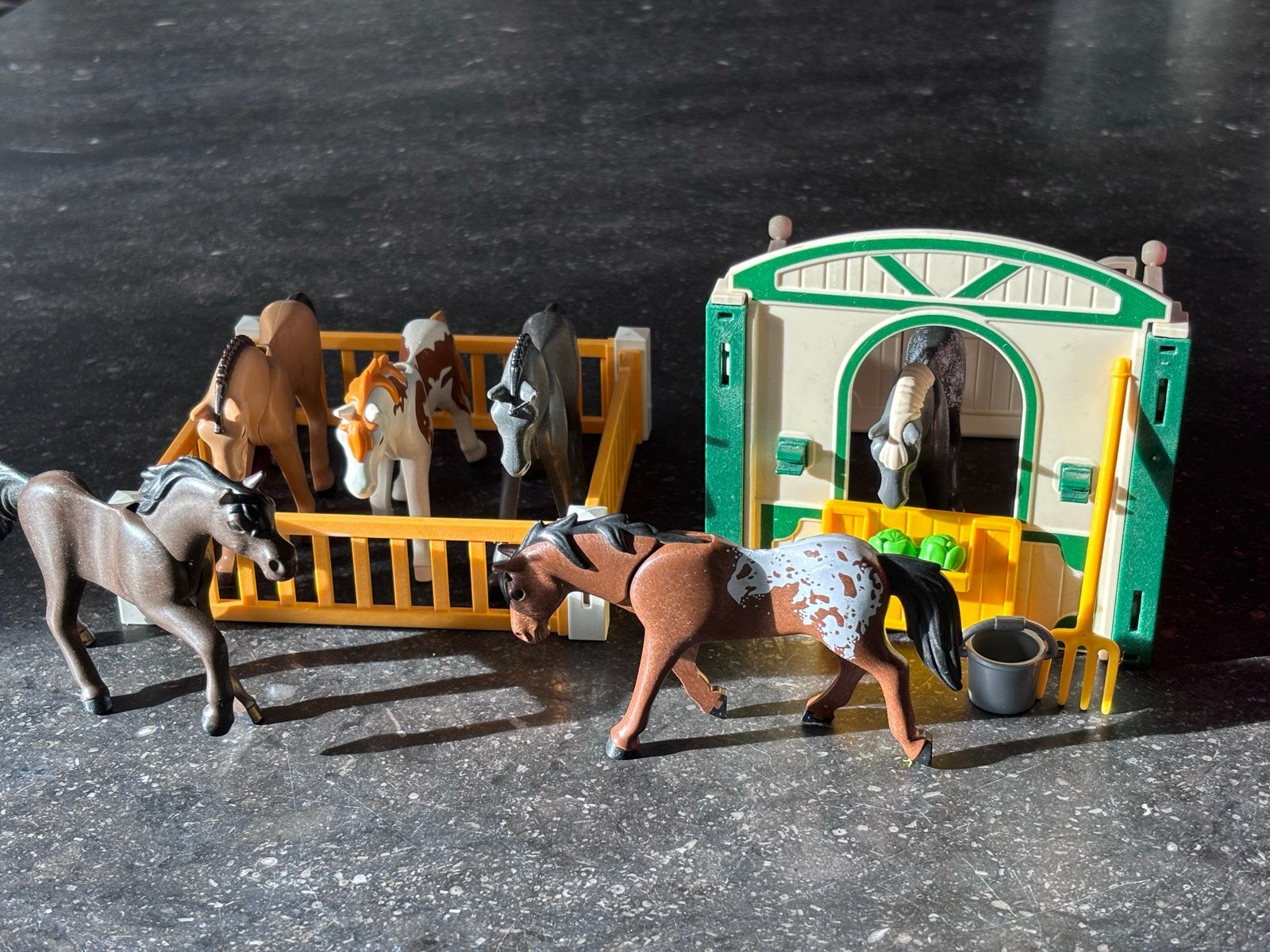 Playmobil paarden en stal speelset, Ophalen of Verzenden, Gebruikt, Losse onderdelen