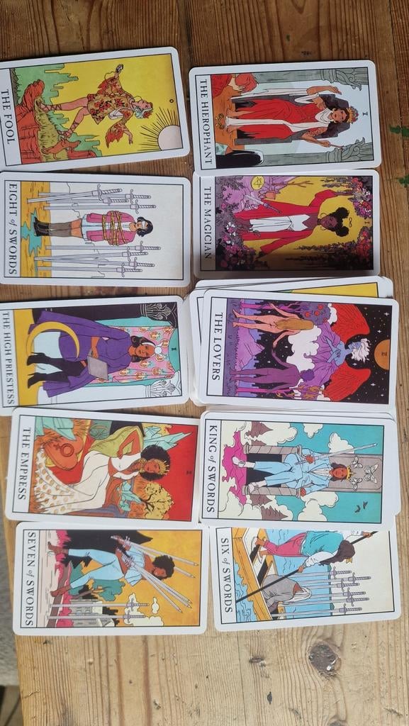 Modern witch tarot, Boeken, Ophalen of Verzenden, Zo goed als nieuw, Tarot of Kaarten leggen, Overige typen