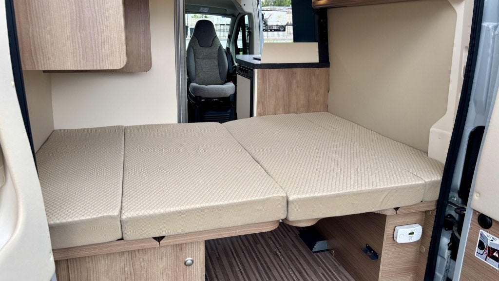 Malibu 540 DB * AUTOMAAT * 7700km Grijs, Caravans en Kamperen, Buscamper of Camperbus, Ringverwarming, Malibu, Fiat