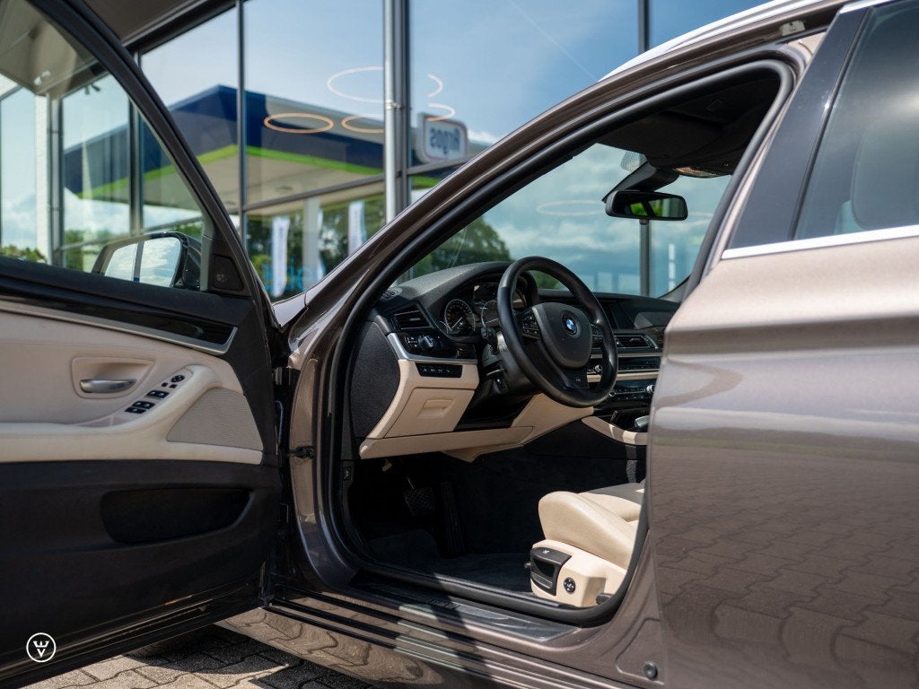Bmw 5-SERIE 535i Touring xDrive – VOL! 84dkm, Auto's, Automaat, Euro 5, Gebruikt, Navigatiesysteem