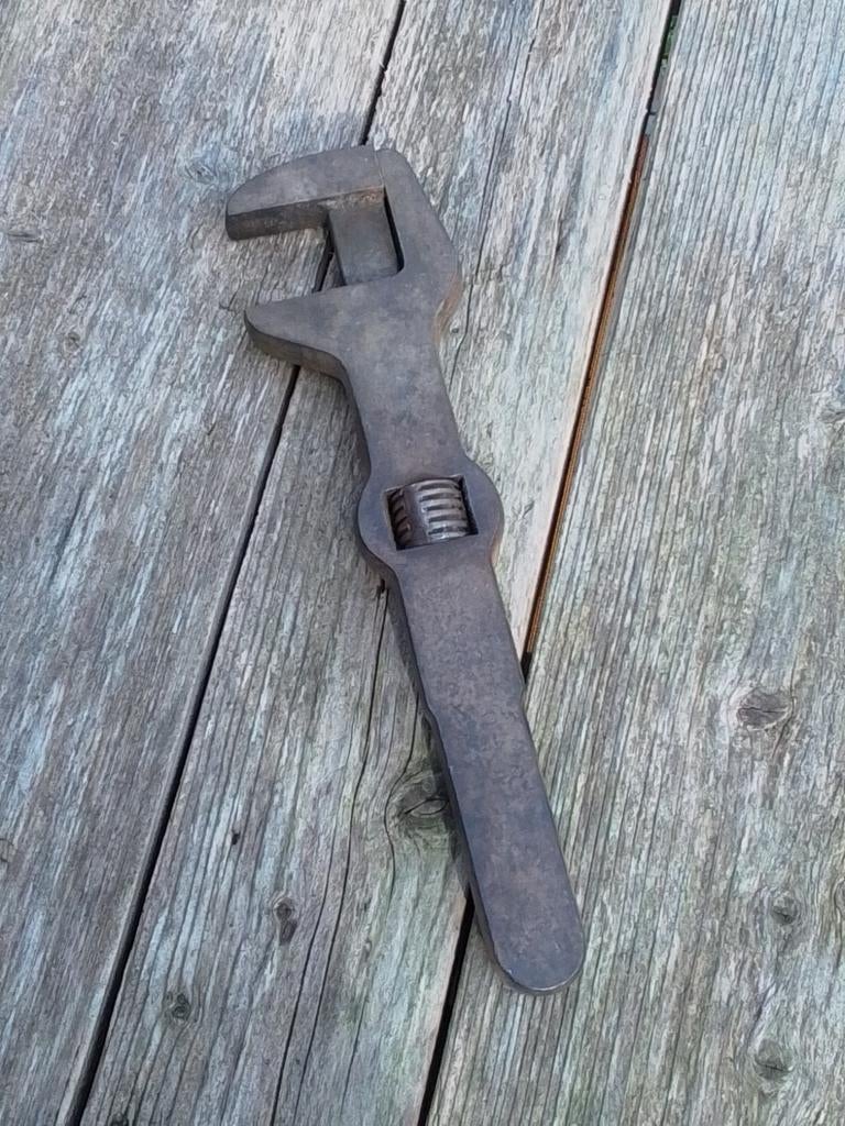 Engelse Lanz Bulldog verstelbare  moersleutel, Antiek en Kunst, Antiek | Gereedschap en Instrumenten, Ophalen of Verzenden