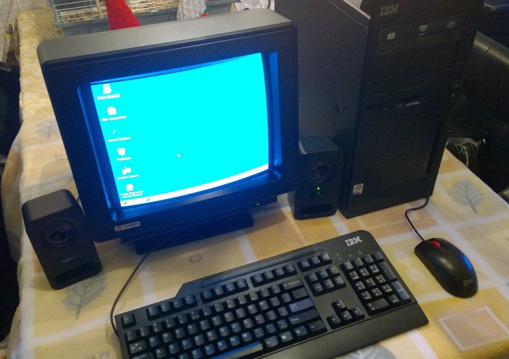 Zwarte IBM NetVista Tower Set, Pentium 4, Win 98, Compleet, Computers en Software, Ophalen, IBM