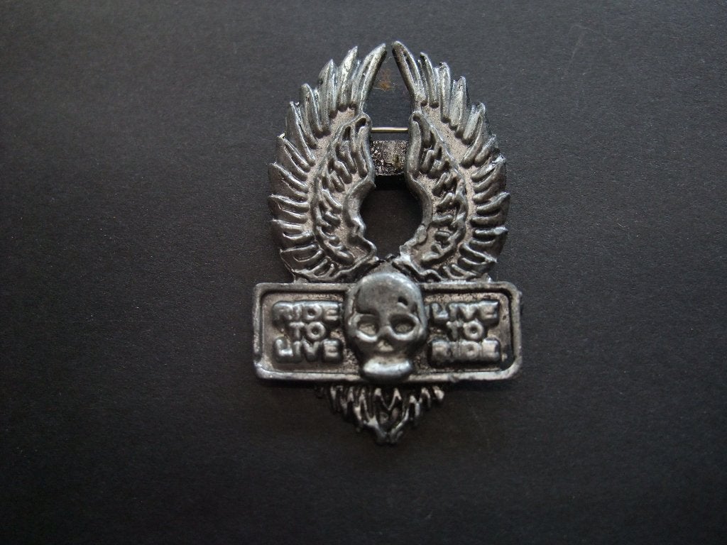 Live to Ride, Ride to Live (Motto van Harley-Davidson) speld, Ophalen of Verzenden, Gebruikt, Overige onderwerpen