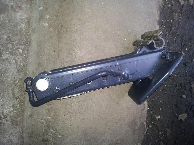 Originele krik Escort 1998, Ophalen of Verzenden