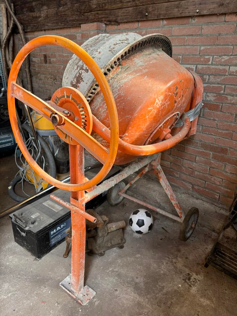 Betonmolen, Ophalen, Zo goed als nieuw