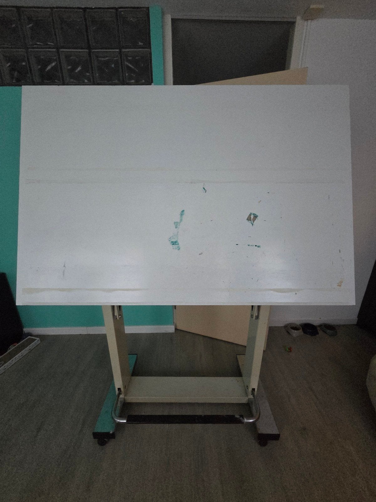 Gratis Tekentafel 150x100 cm - Ideaal voor Creatievelingen, Ophalen, Gebruikt, 150 tot 170 cm