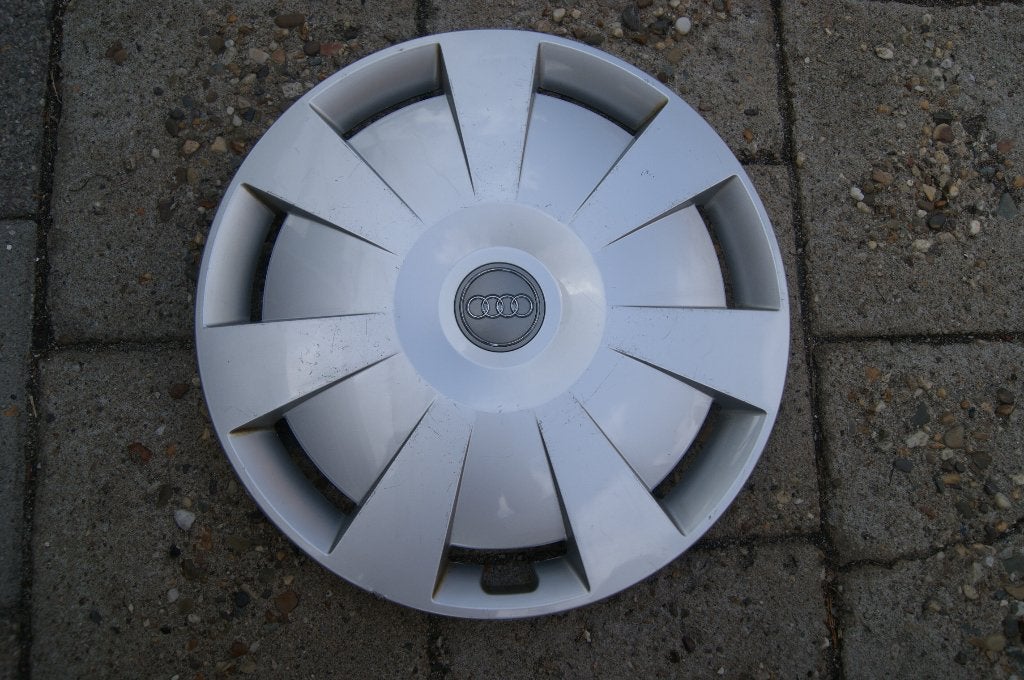 1 losse originele wieldop Audi A3 16 inch (Model 2), Auto diversen, Wieldoppen, Ophalen of Verzenden, Gebruikt