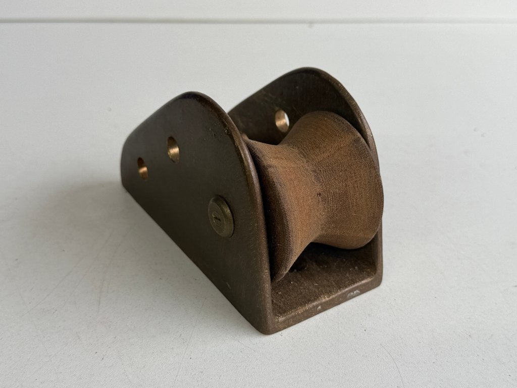 Bronzen Ankerrol / boegrol met tufnol schijf 155 mm,, Ophalen of Verzenden, Gebruikt, Lijn of Blok
